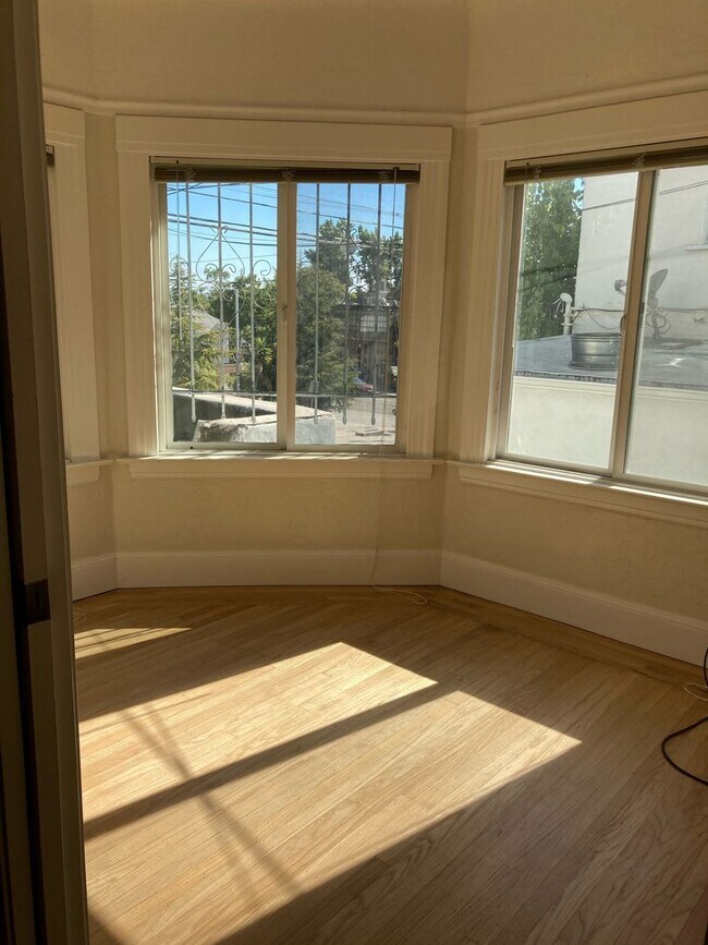 Foto del edificio - 2109 Cedar St