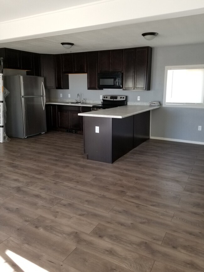 Building Photo - 117 Comanche Rd