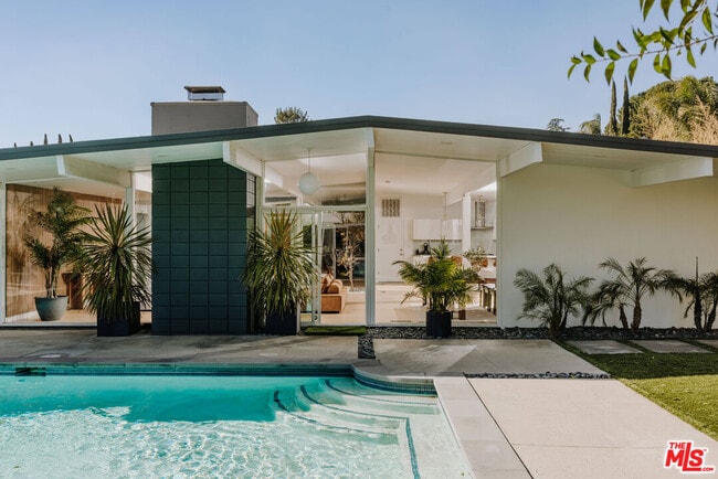 Building Photo - 12610 Jimeno Ave