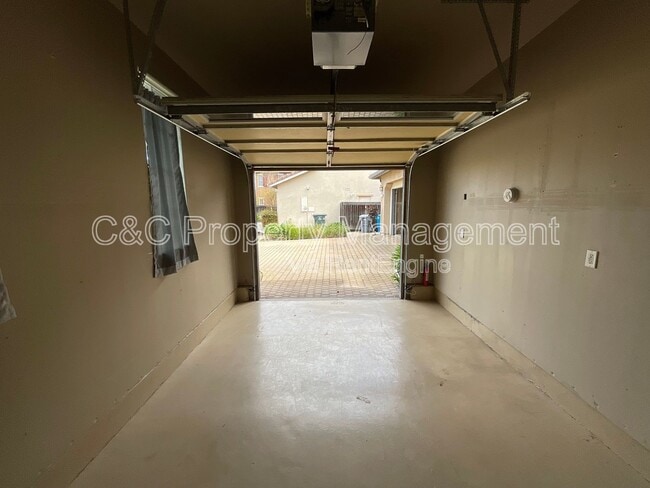 Foto del edificio - 1180 Pueblo Ct