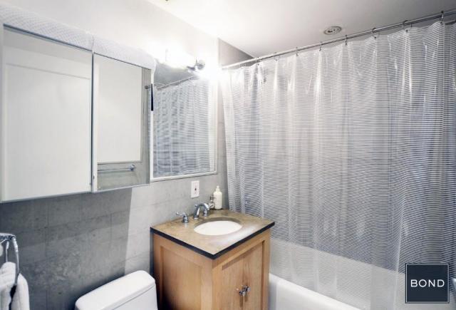 Building Photo - 1 bedroom in NEW YORK NY 10009