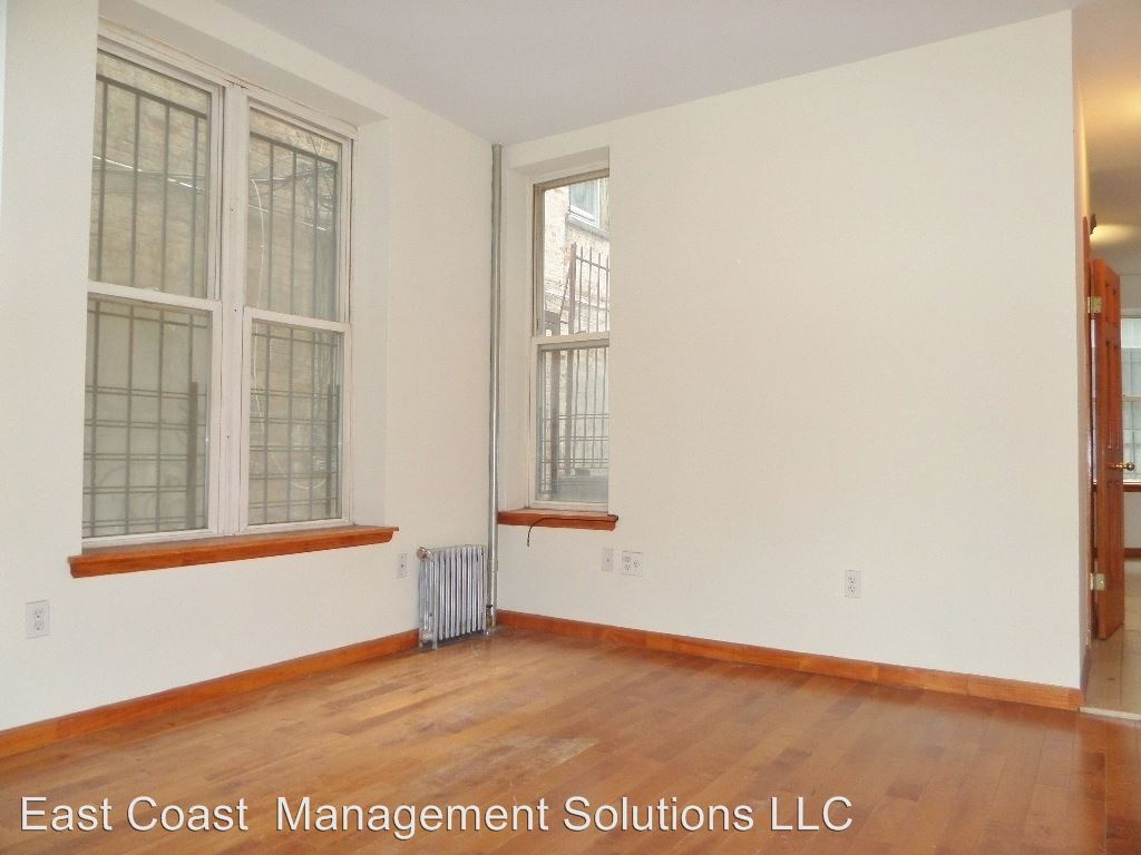 Foto principal - 304 Tompkins Ave