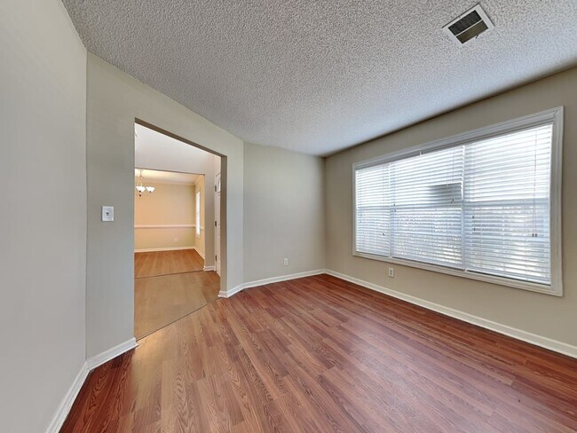 Building Photo - 177 Hunters Chase