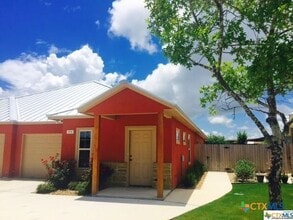 Building Photo - 1014 Tripp Ln