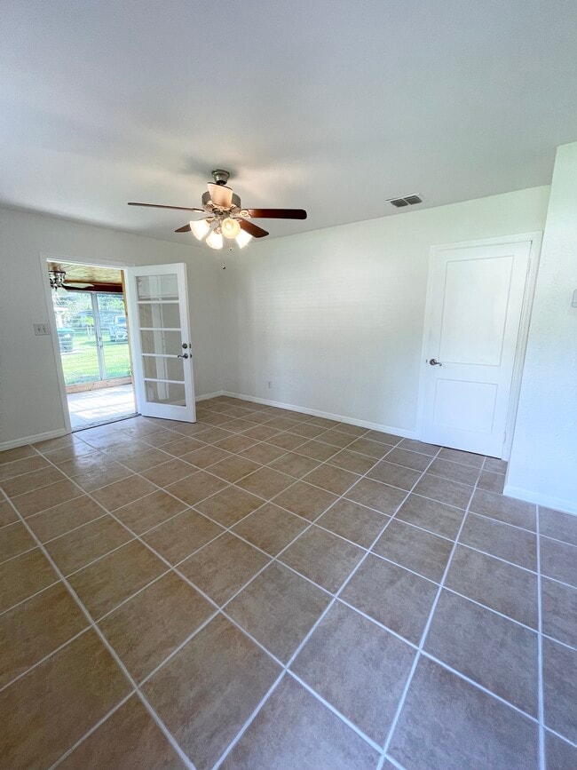 Photo - 5940 Dogwood Dr House