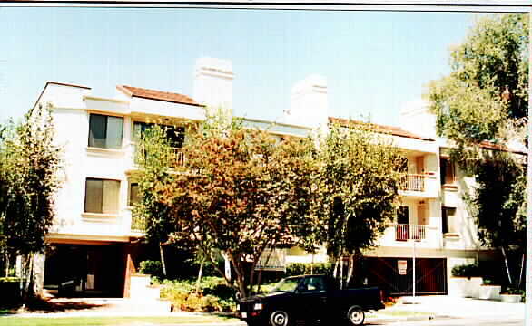Building Photo - Whitsett Gardens