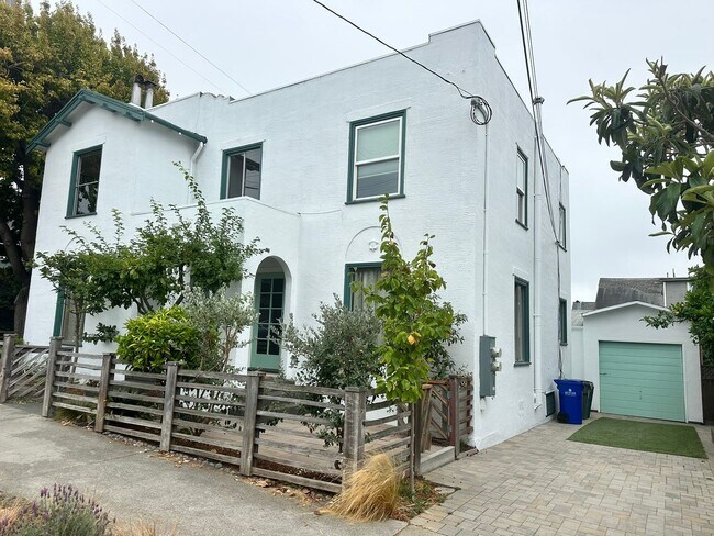 Foto del edificio - 1539-1541 E. 38th St