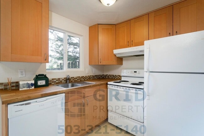 Foto del edificio - Two Bedroom Apartment Available - Private ...