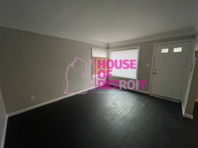 Building Photo - 3 BEDROOM | 1 BATH | FREE PRE SCREEN