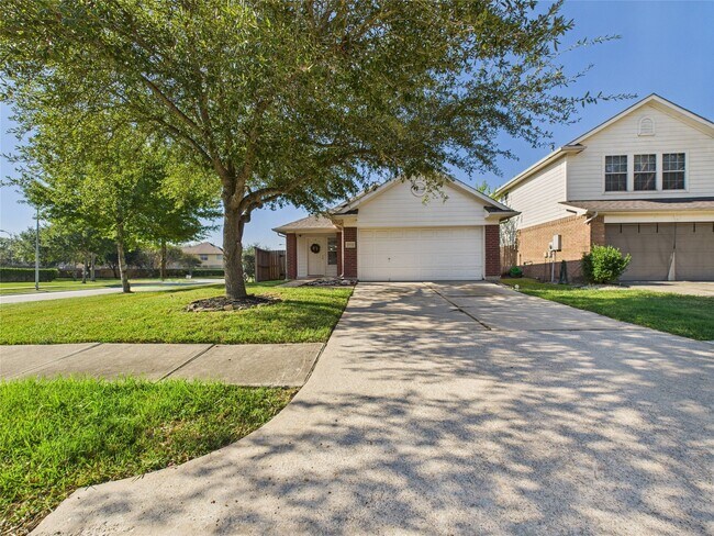 Foto del edificio - 3318 Field Manor Ln