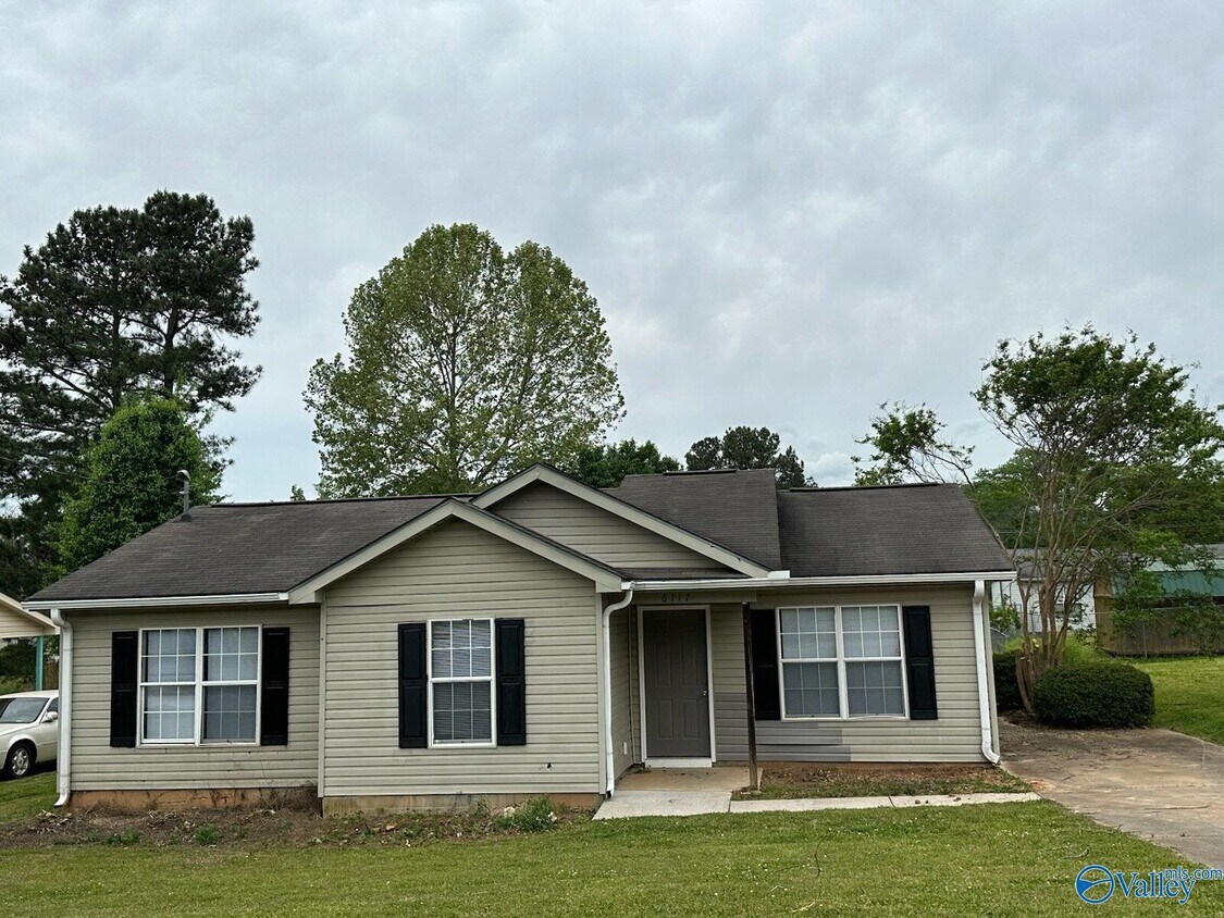 Foto principal - 6117 Melrose Rd NW