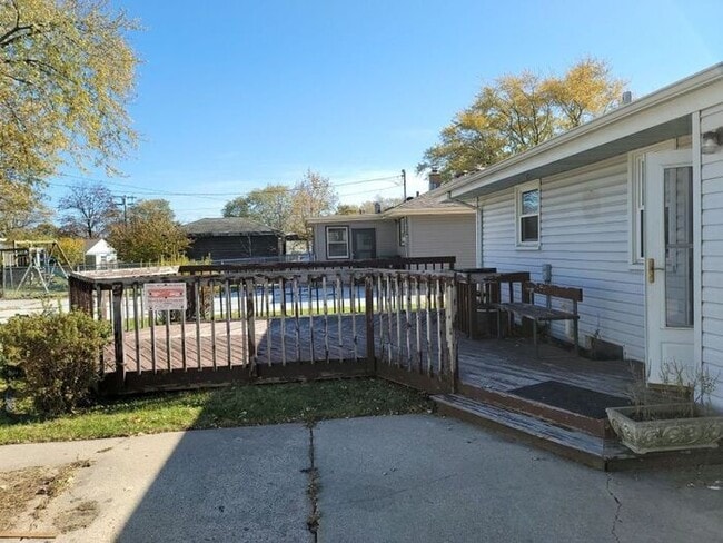 Building Photo - Single Family Home