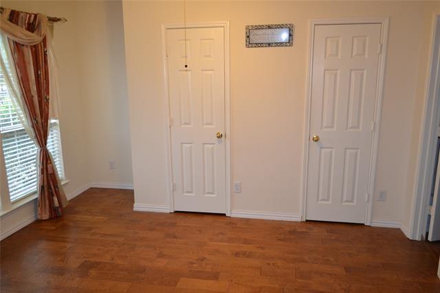 Building Photo - 2440 Deer Horn Dr