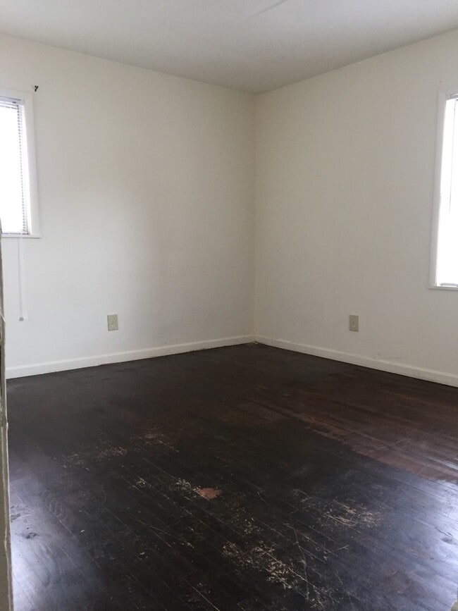 Building Photo - 3 Bedroom/1.5 Bath Home on Westside!