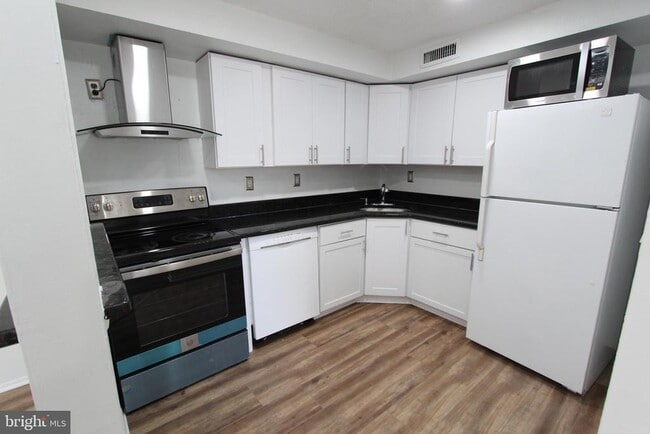 Building Photo - 912 Aspen Dr