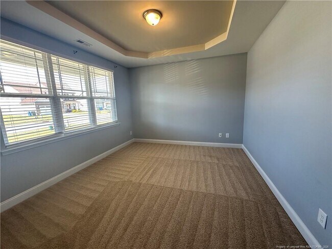 Foto del edificio - 2149 Heathcote Dr