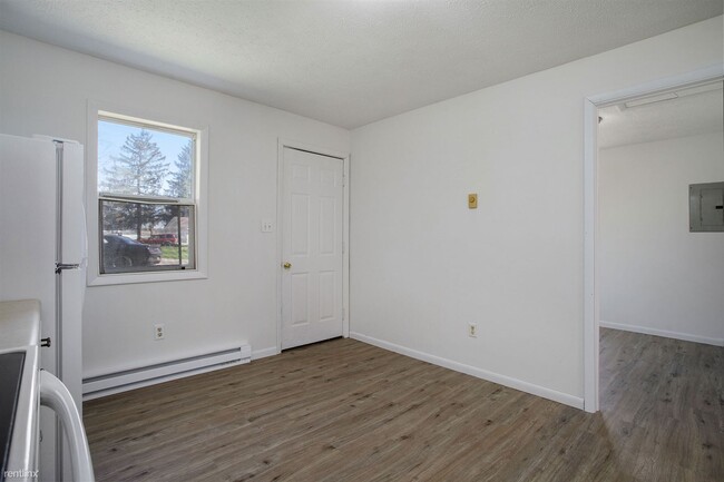 Building Photo - 2 br, 1 bath House - 62701 Red Arrow Hwy U...