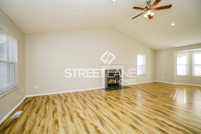 Building Photo - charming 3 Bedroom in Hilliard!