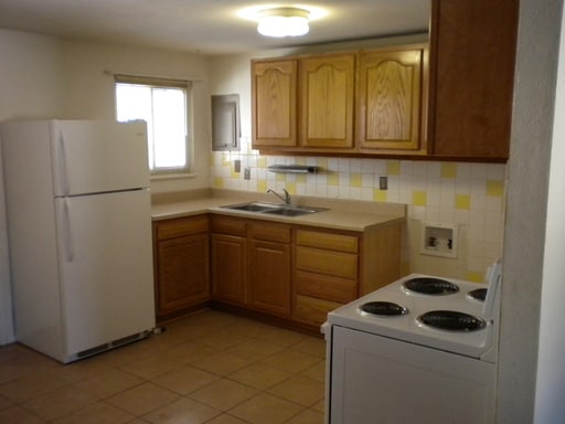 Building Photo - 6625 Helwig Dr