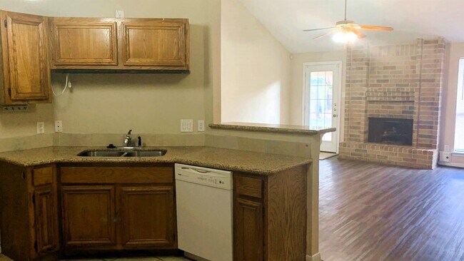 Foto del edificio - 3730 Village Grove Dr