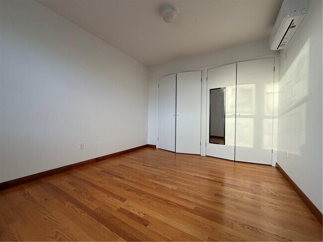 Foto del edificio - 6124 19th Ave