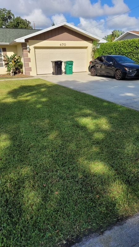 Primary Photo - 470 SE Sunnydale Ln