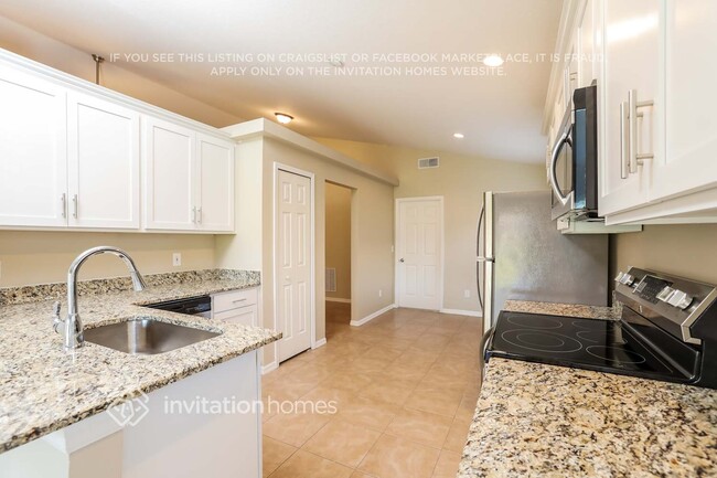 Foto del edificio - 10965 Brown Trout Cir