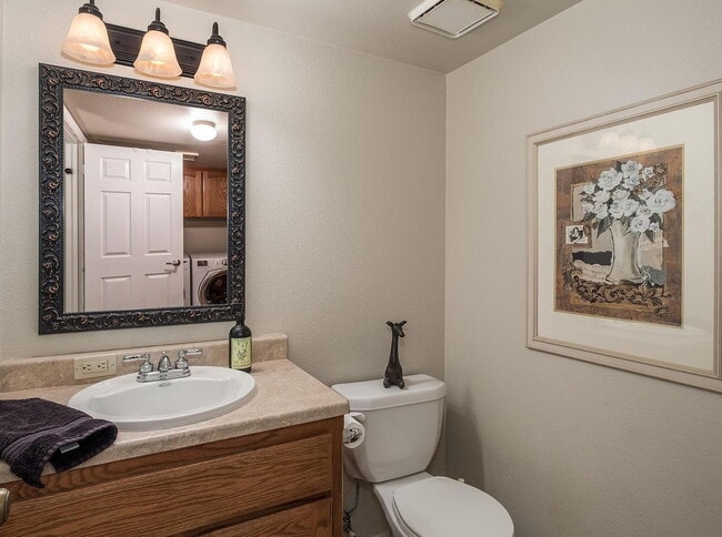 Building Photo - Spacious 4-Bed, 2-Bath Home with 2,034 Sq Ft of Comfort!"