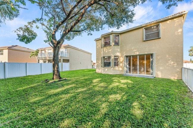 Building Photo - 255 Saratoga Blvd E