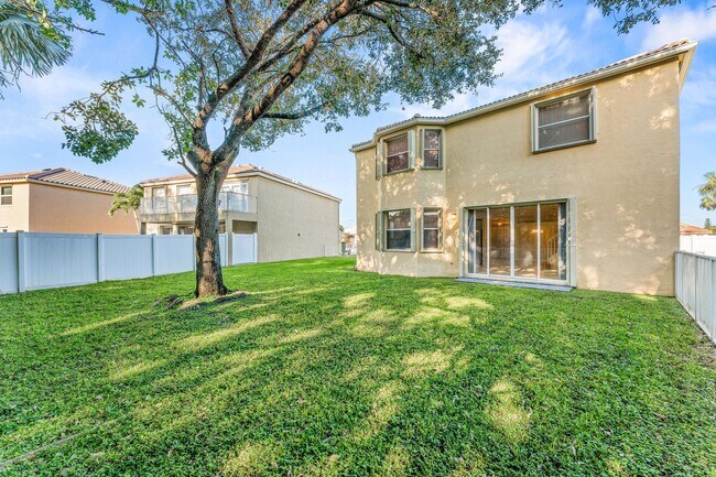 Foto del edificio - 255 Saratoga Blvd E