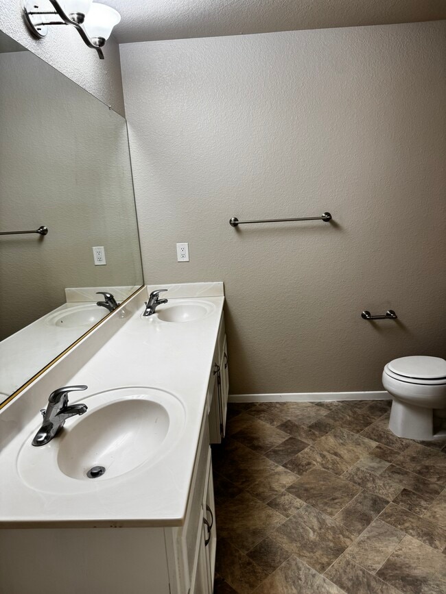 Building Photo - 2251 Wigwam Pky