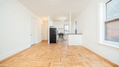 Primary Photo - 550 Throop Ave