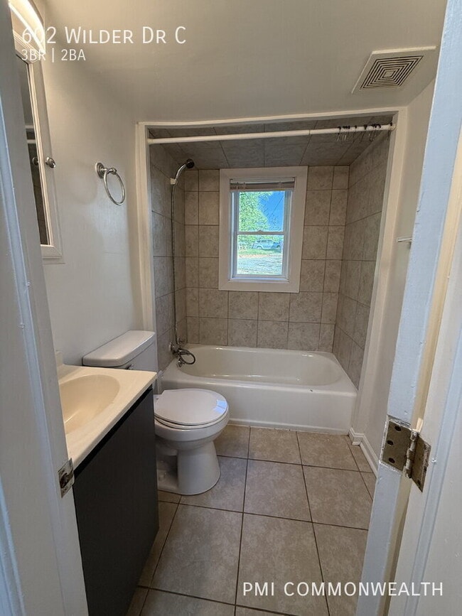 Building Photo - 602 Wilder Dr