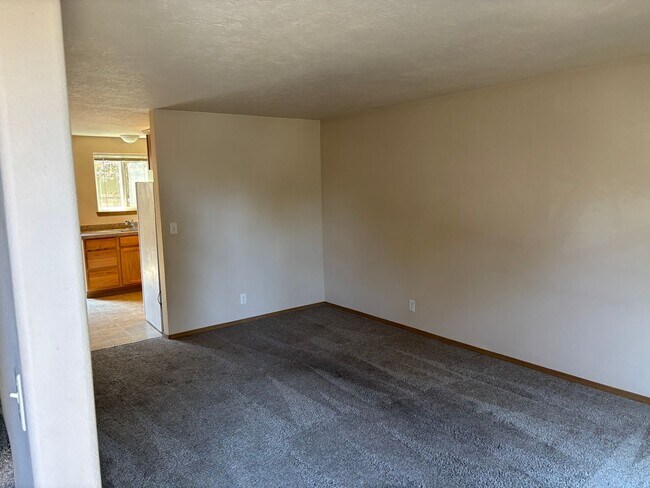 Foto del edificio - 1372 NE Whisper Ridge Dr