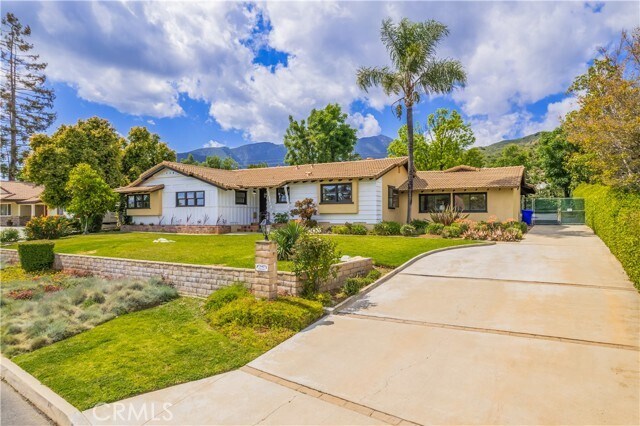 Building Photo - 2445 Ocean View Dr