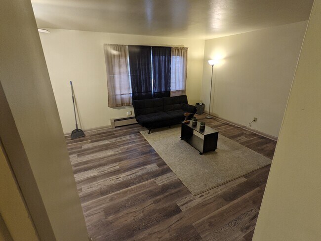 Foto del edificio - 3401 W Wells St