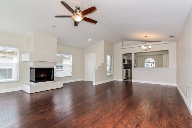 Foto del edificio - 538 Beth Ann St