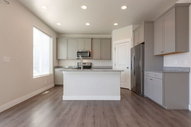 Building Photo - Spotless House, corner lot, 2 car attached