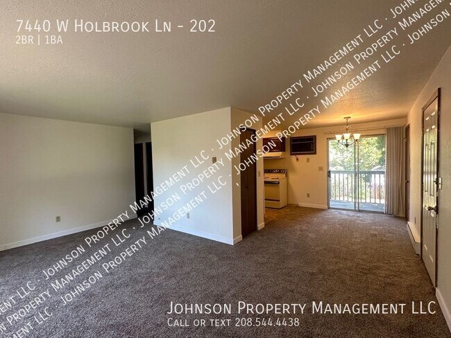 Foto del edificio - 7440 W Holbrook Ln