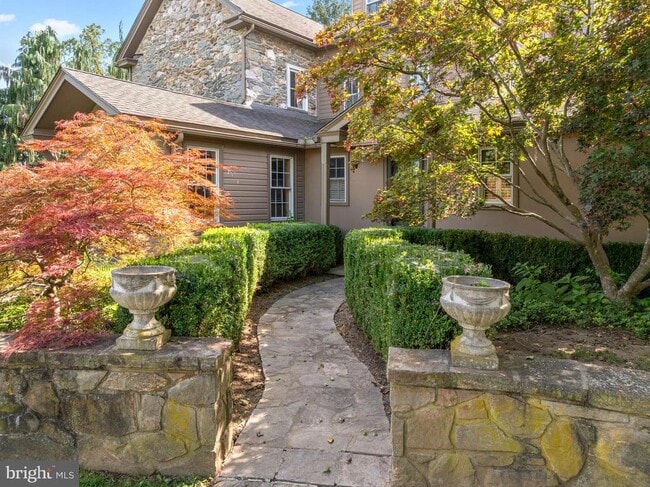 Building Photo - 469 Gum Tree Rd