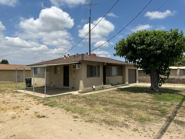 Building Photo - Coming Soon Cozy Renovated Country Propert...