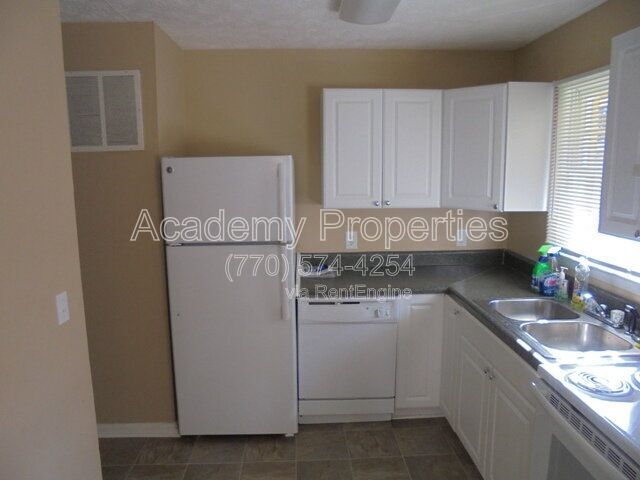 Foto del edificio - 6774 Valley Hill Ct