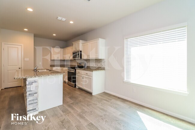 Foto del edificio - 2212 Blythwood Trail