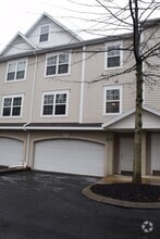 Building Photo - 140 Kenley Ct