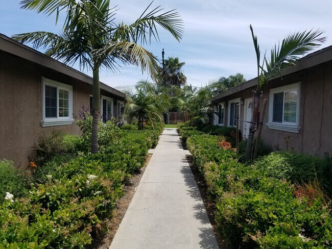 Photo - 7762 Newman Ave Apartments