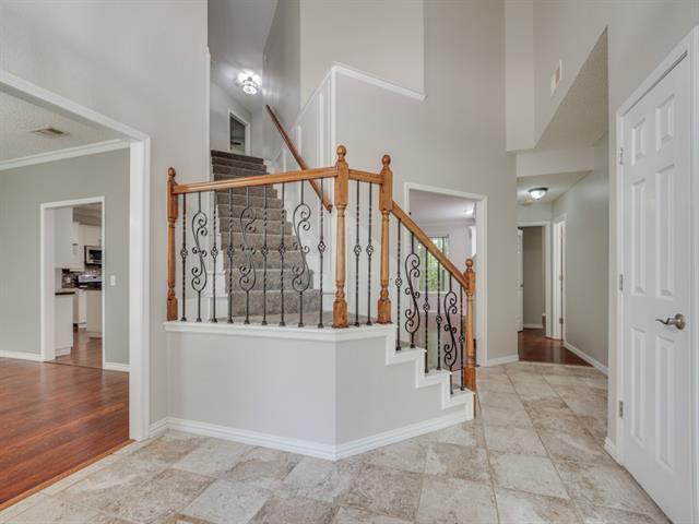 Foto del edificio - 2604 Surrey Woods Rd