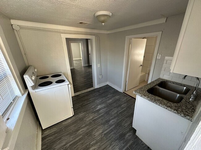 Foto del edificio - 412 N 8th St