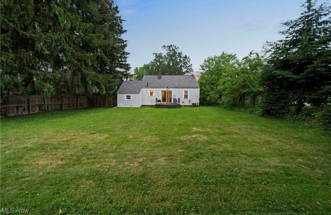 Building Photo - Newly Renovated Home in North Canton