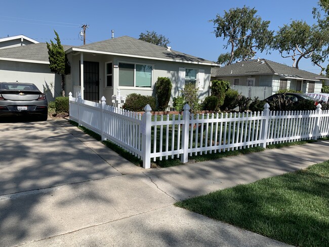 612 S. Paula Drive, Fullerton 92833 - 612 S Paula Dr