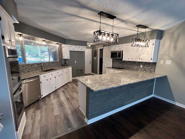 Building Photo - 1822 Spruce Knob CT- 1 story home